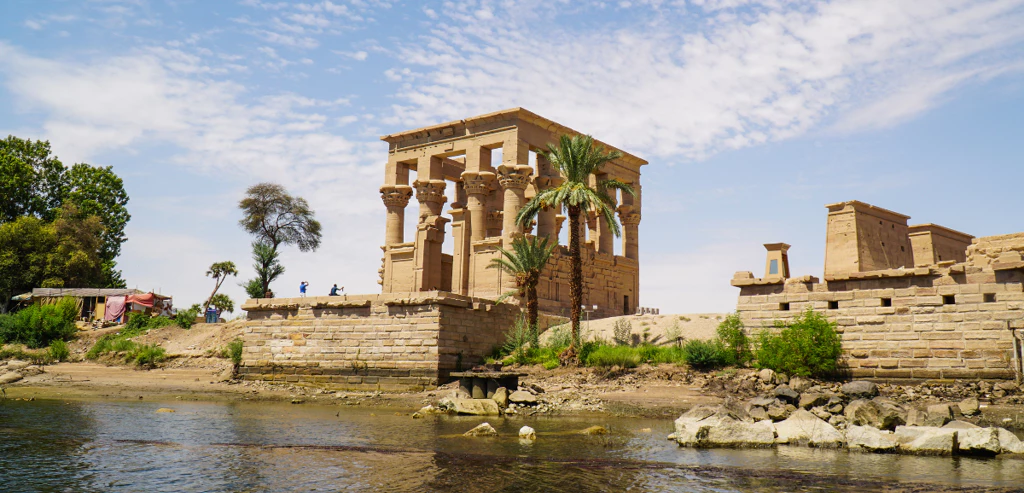 10c4a8a2 Ec99 4b90 B5b5 1472e8ac4165